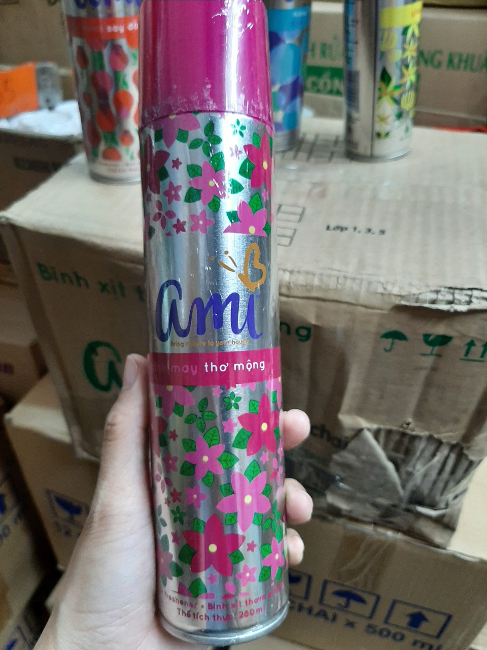 Nước hoa xịt phòng ami 280ml
