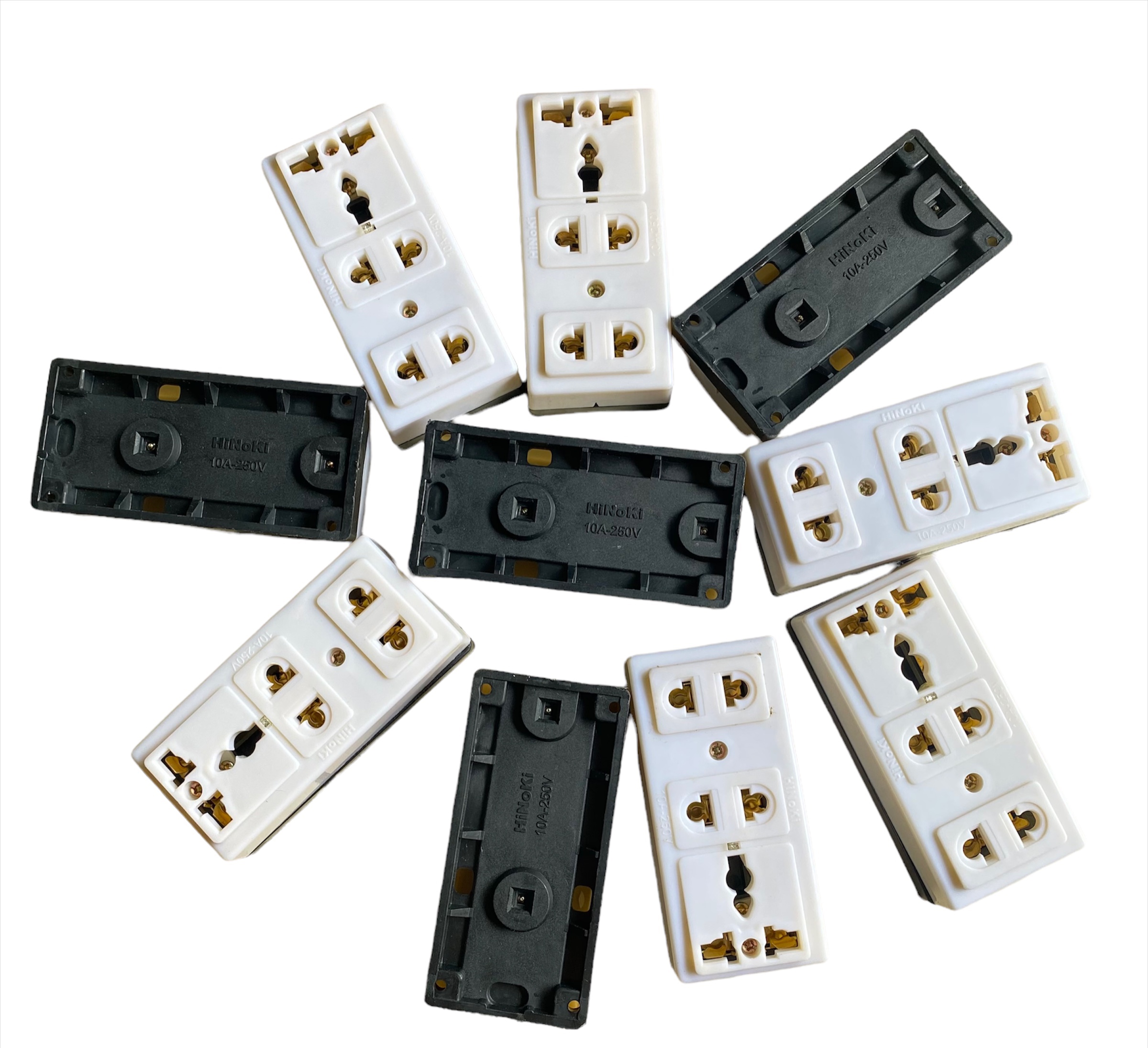 Ổ cắm điện 3 ngả HINOKI 10A-250V
