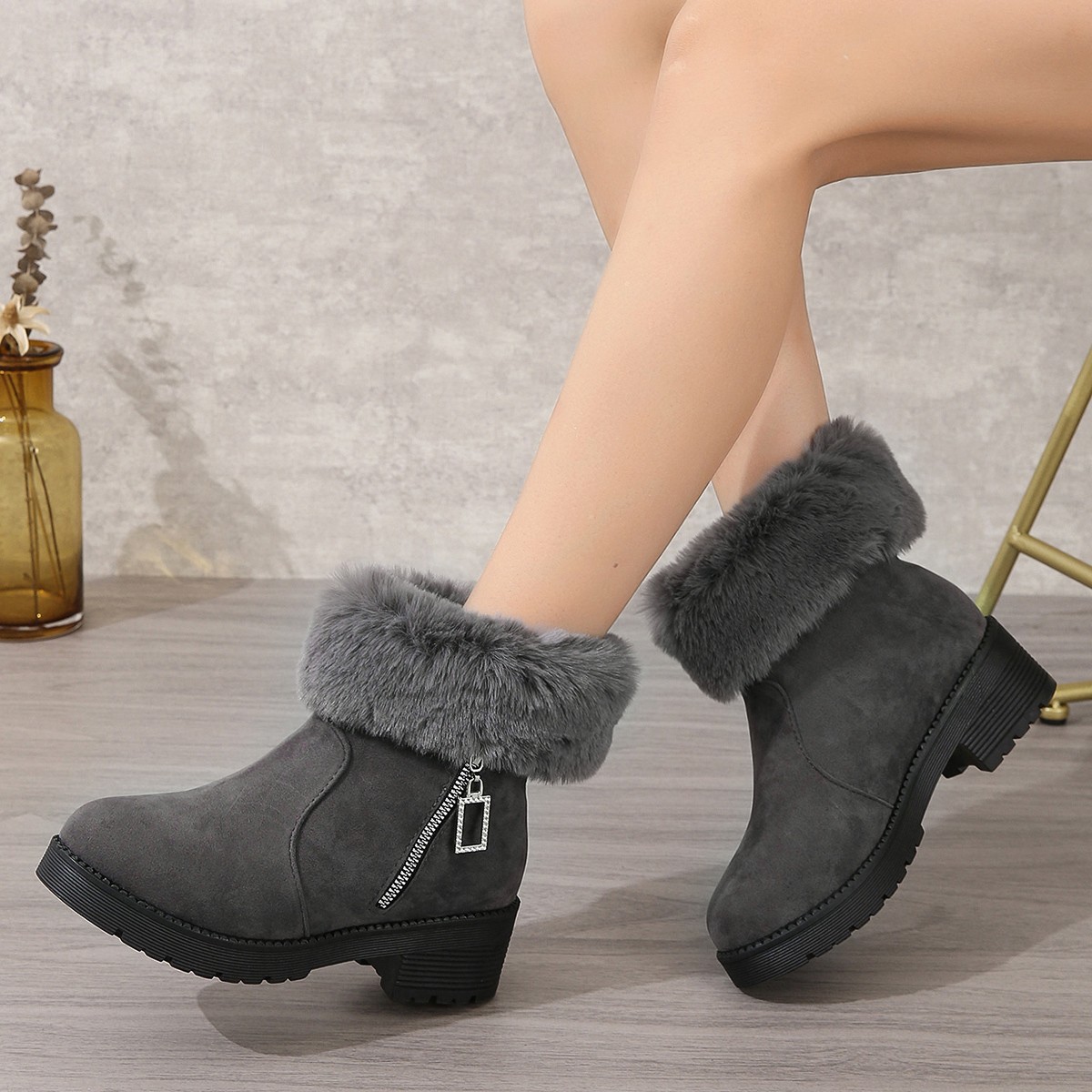 Vshoes bốt đi tuyết bốt ngắn lót nhung gót vuông có lông bốt bông giữ ấm