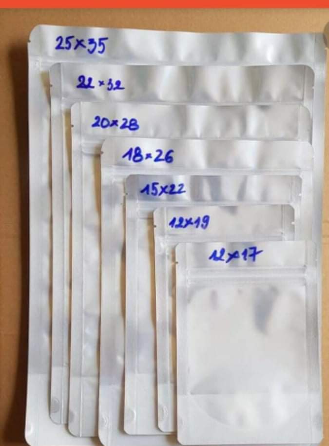 1kg túi zip 1 mặt trong 1 mặt bạc