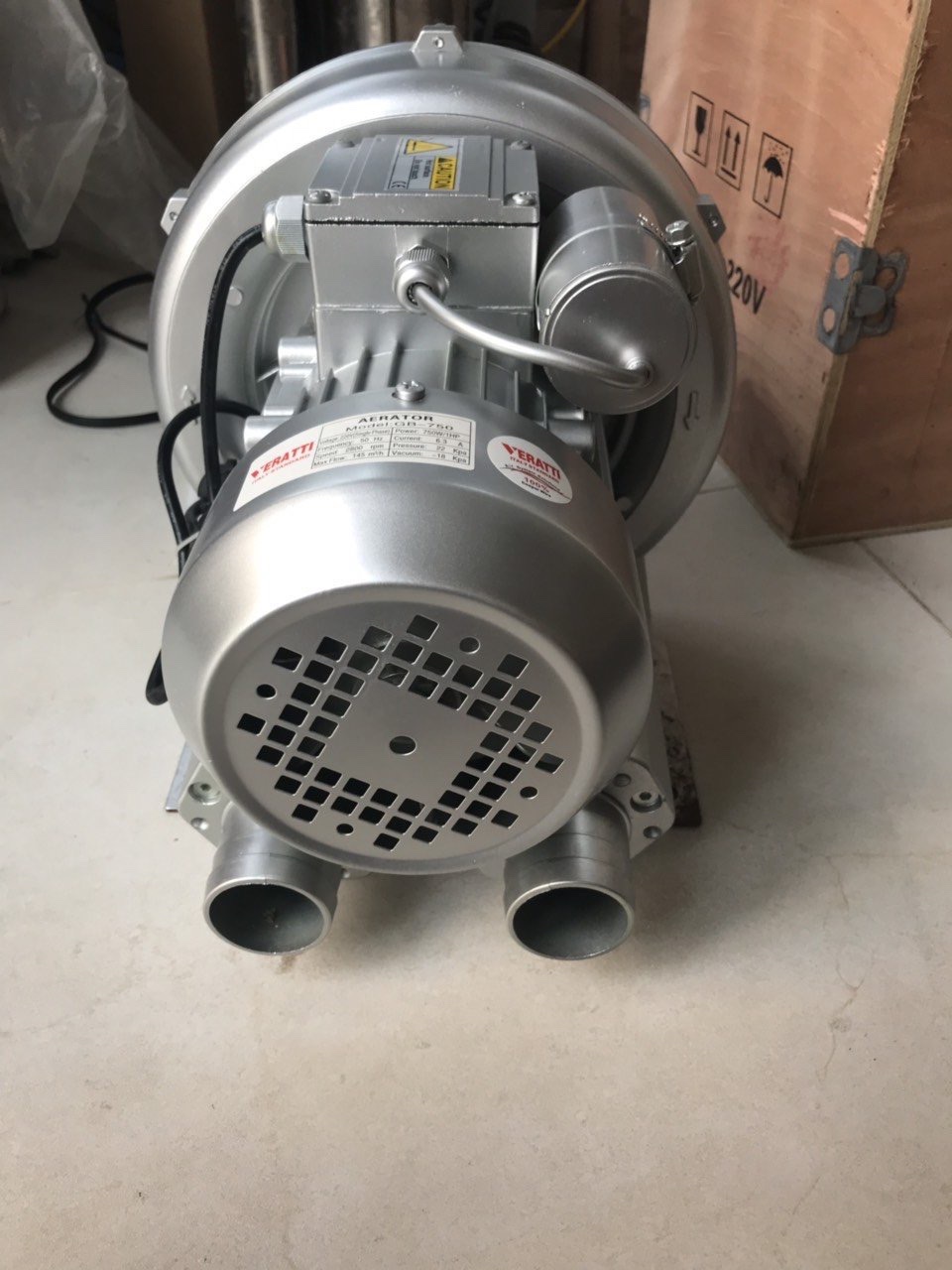 MÁY THỔI KHÍ CON SÒ CẠN UPTI GB750 750W