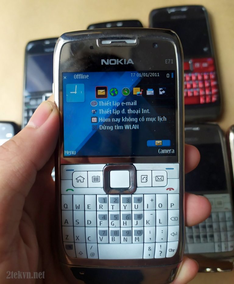 [HÀNG CHÍNH HÃNG] Điện thoại Nokia e71 (hàng loại 1) 24 ký tự cổ phổ thông giá rẻ
