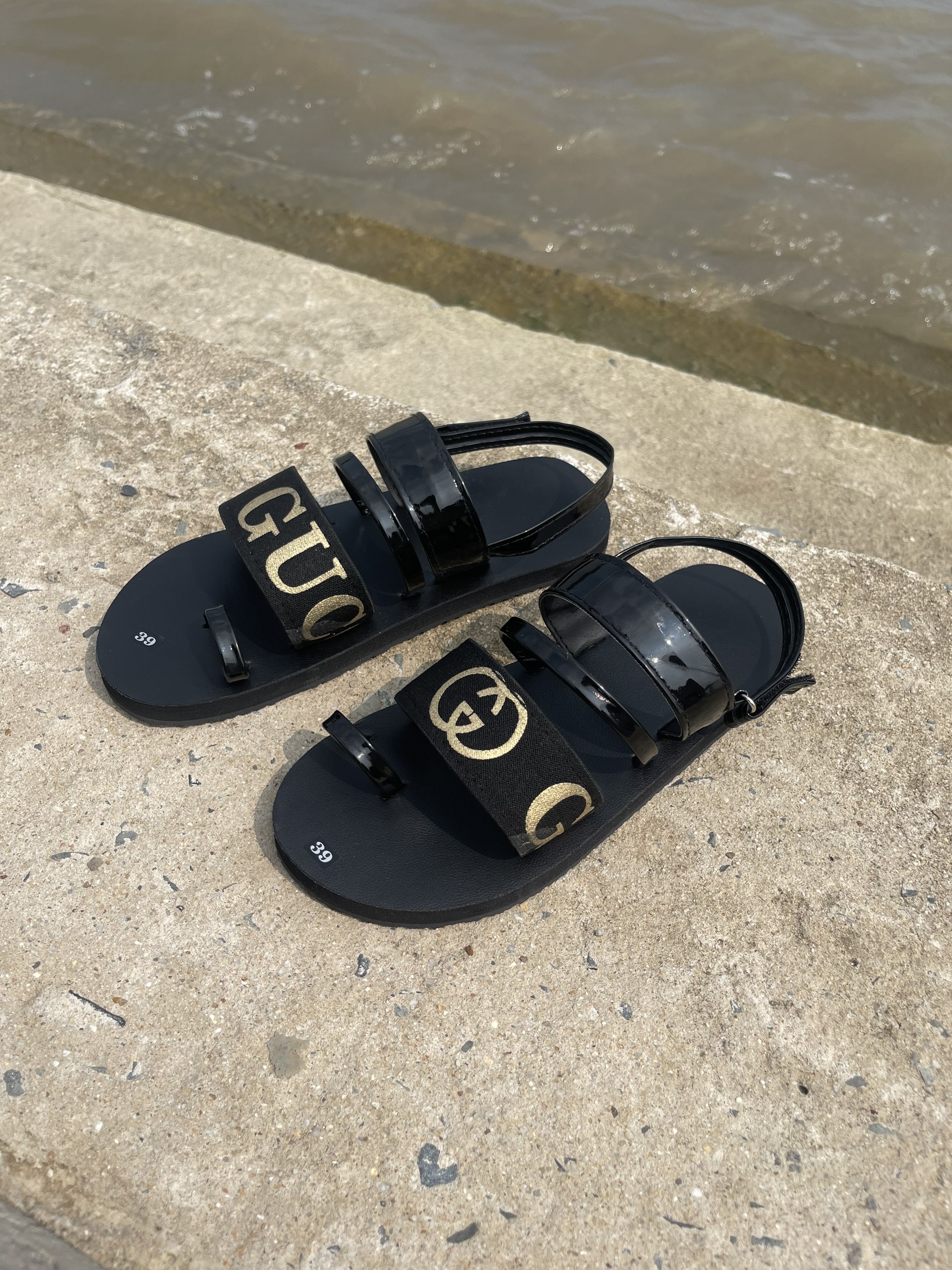 Sandal nữ xỏ ngón