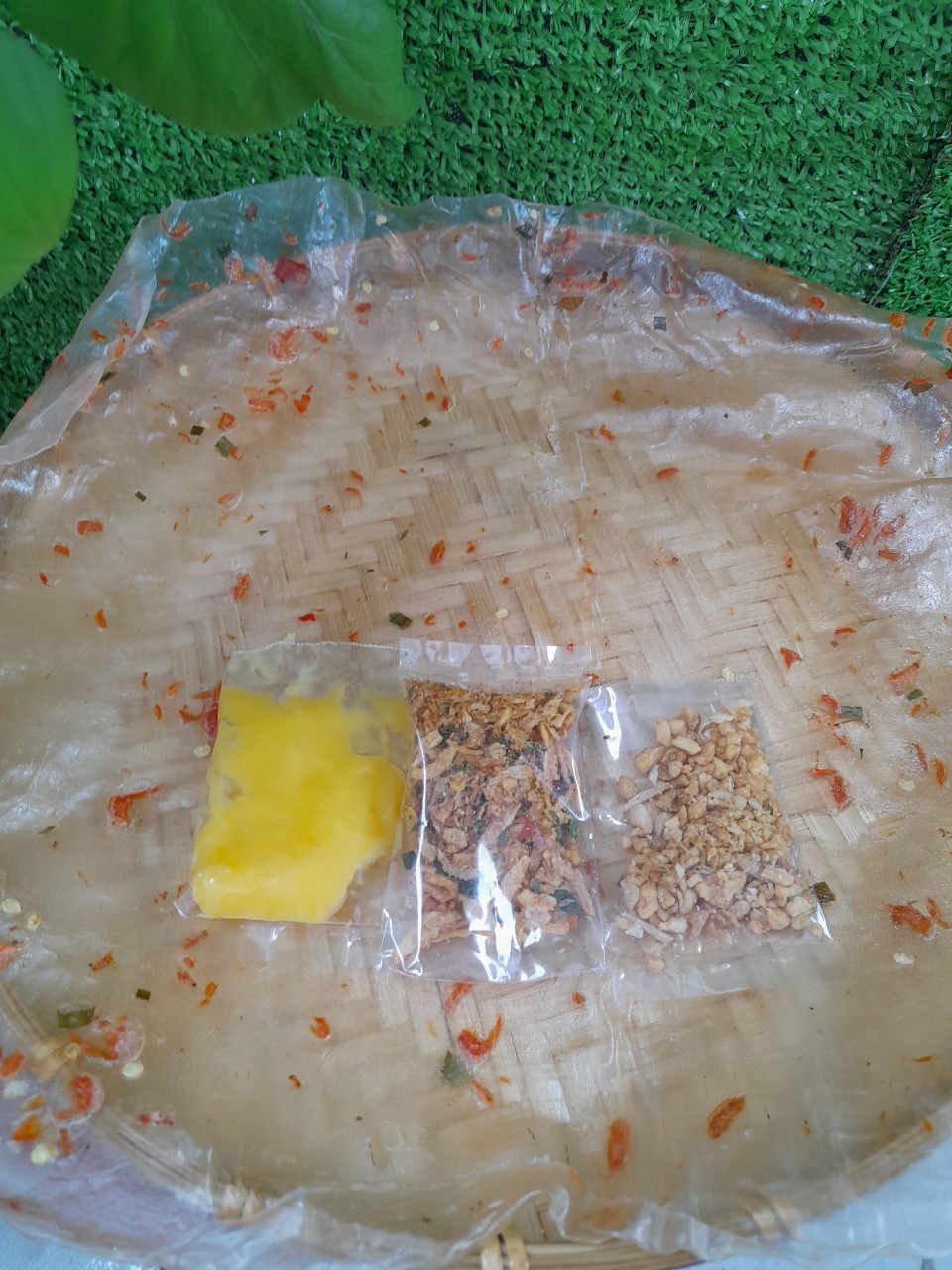 [HCM] Bánh tráng dẻo tôm bơ - tép hành tỏi phi đặc biệt