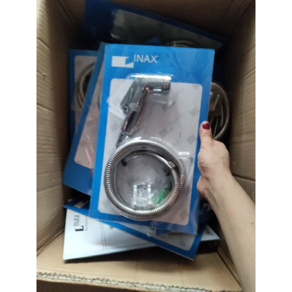 Bộ vòi xịt vệ sinh nhà tắm Linax
