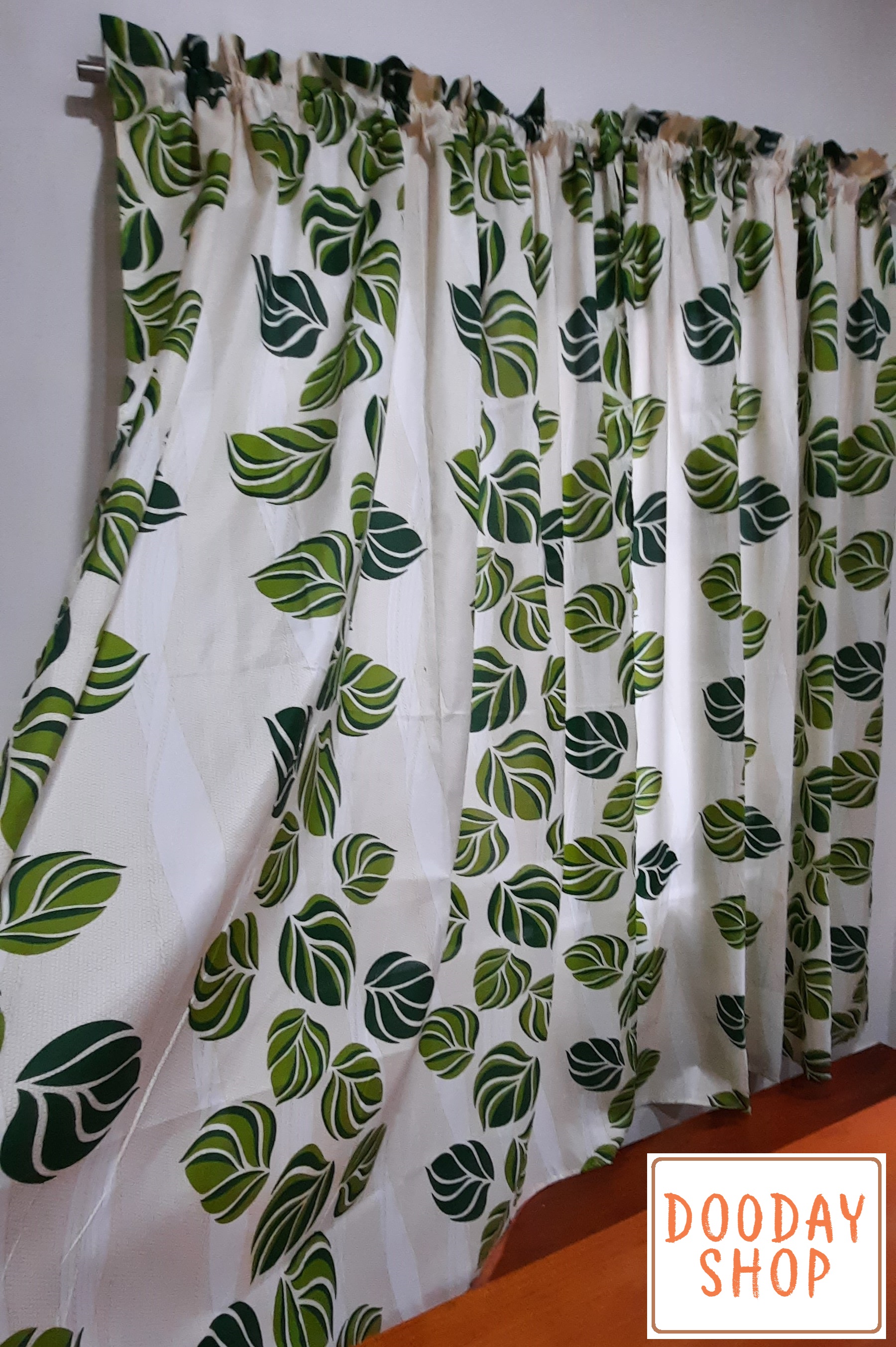 How to Hang Curtains Without Drilling: 2 Solutions