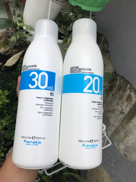 Oxy trợ nhuộm Fanola Perfumed Hydrogen Peroxide 1000ml(NEW-2024)