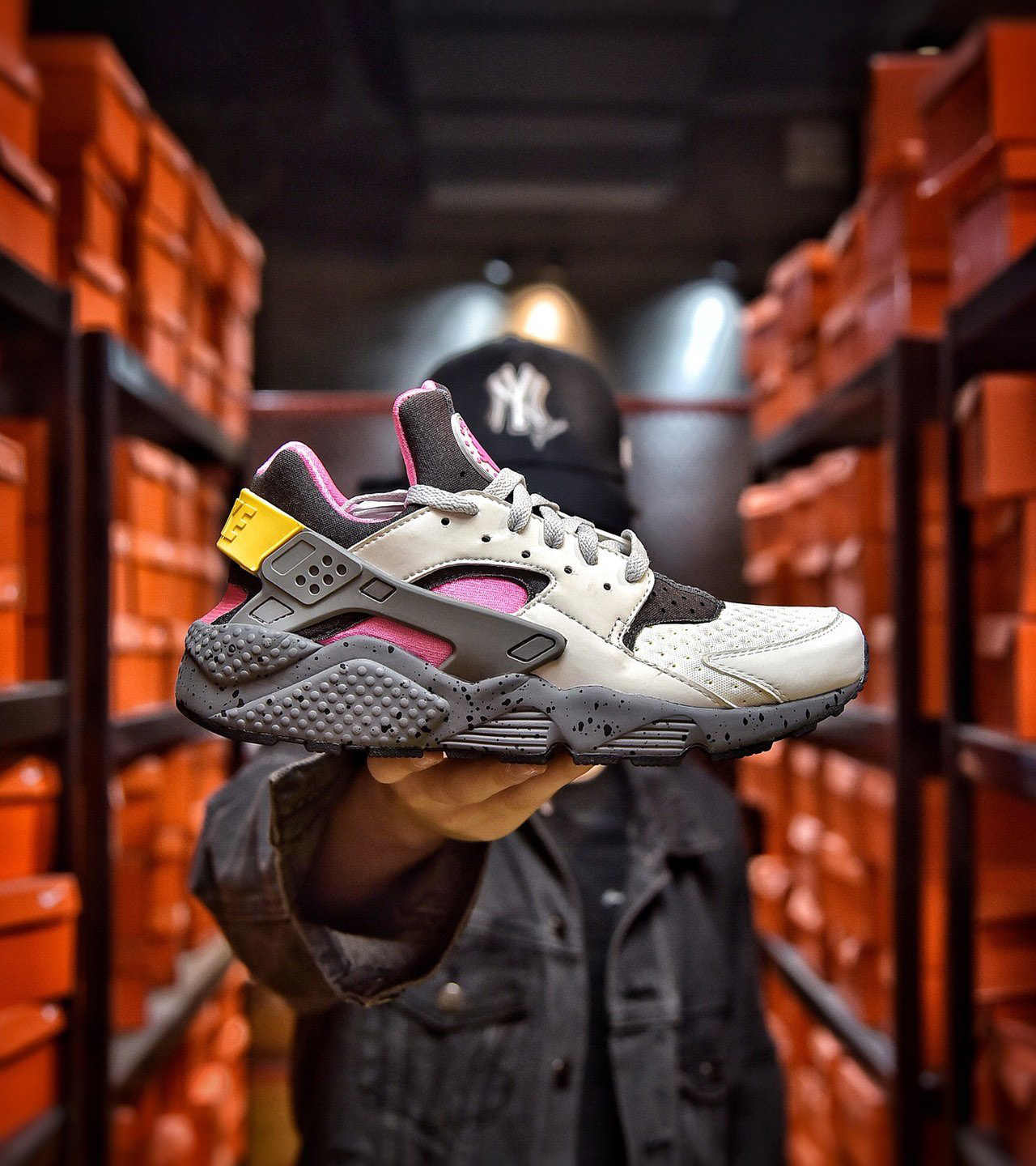 nike air huarache run se casual shoes