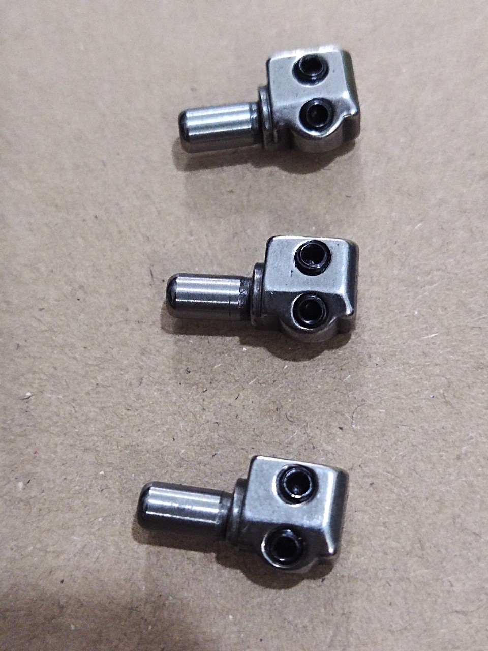 táo kim máy vắt sổ 4 chỉ sirubar tốt