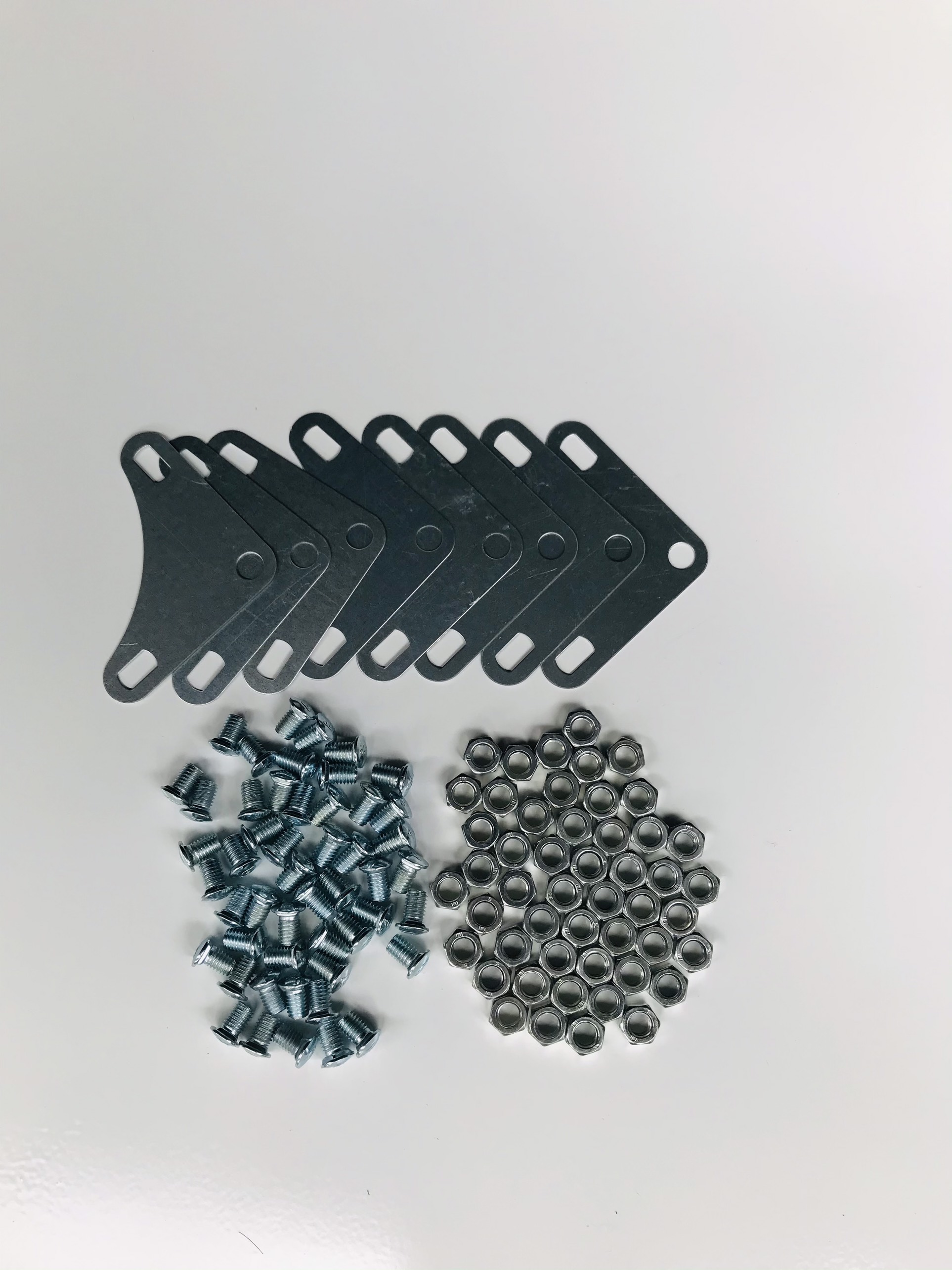 Combo 50 cặp ốc và 8 ke góc lắp đặt kệ sắt v lỗ