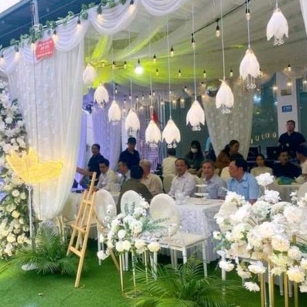 Đèn Hoa Trang Trí Thả 5 Bông Lan Mẫu Chuẩn Đẹp