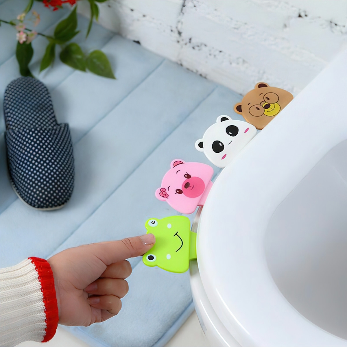Anti-bacteria smart toilet lid breaker