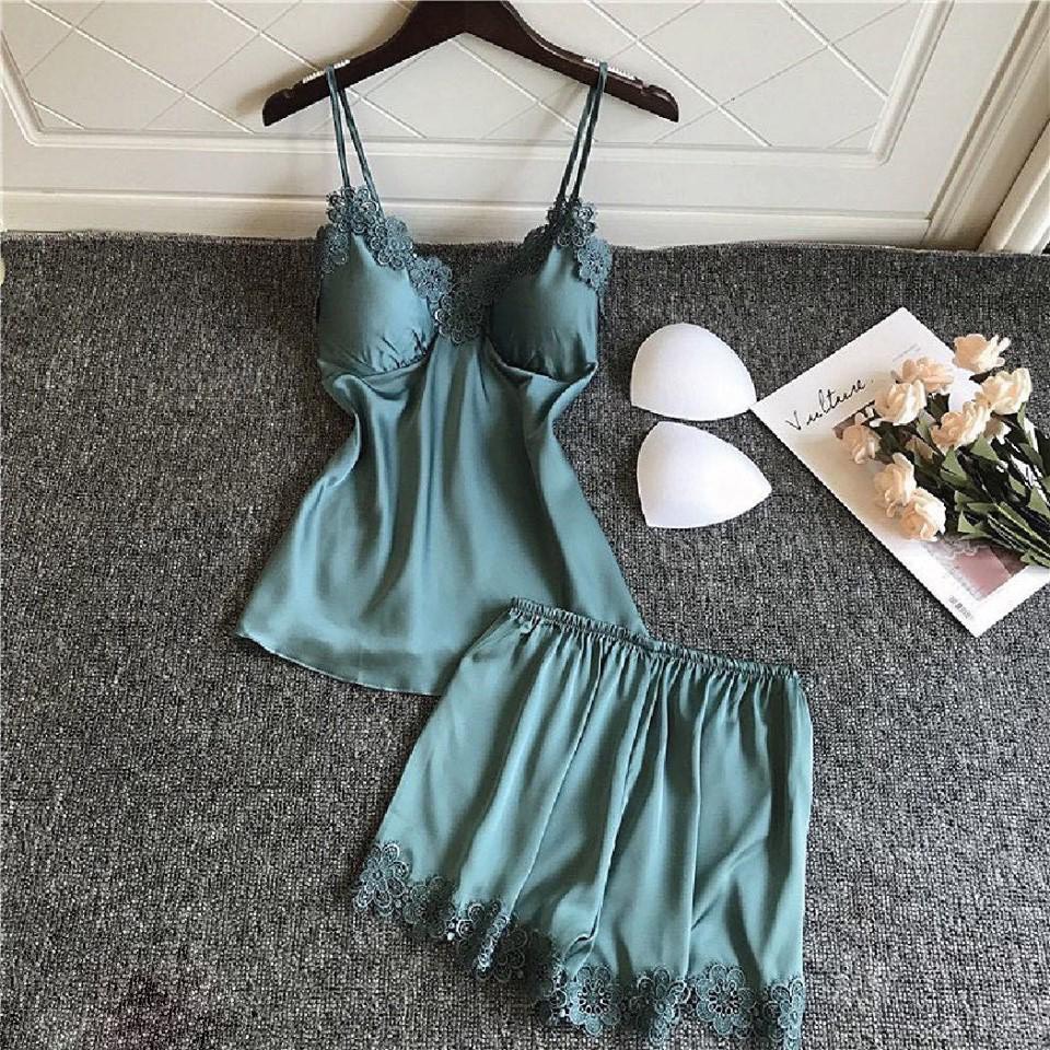 bộ lụa 2 dây cao cấp , satin bộ mặc nhà chất lụa satin,đồ bo 2 dây mặc nhà dây satin,lụa satin dây lụa,đồ bộ lụa,đồ mặcdây satin