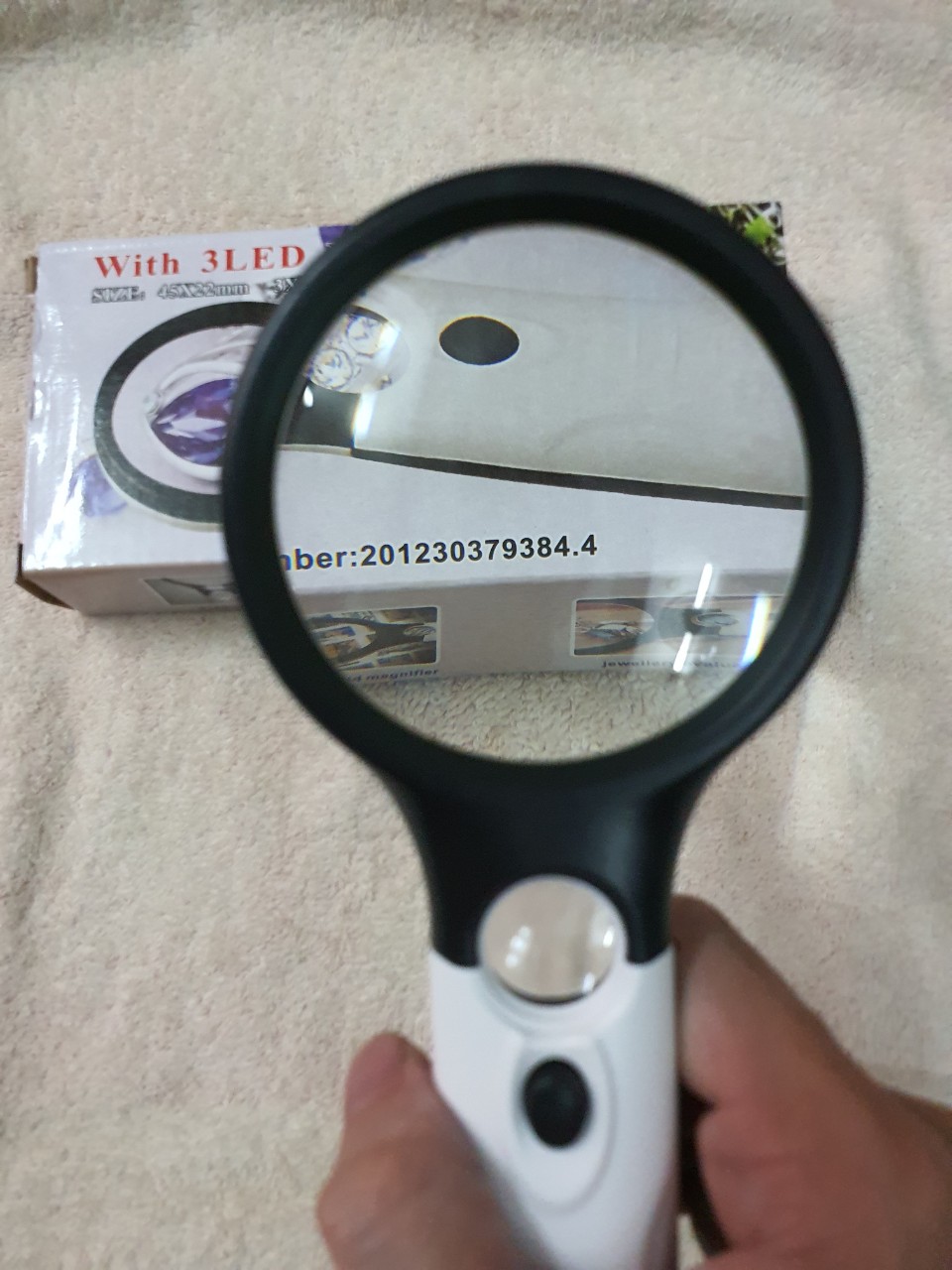 Kính Lúp phóng to 6902AB nhỏ gọn cầm tay có đèn Led, tiện lợi, tiện dụng