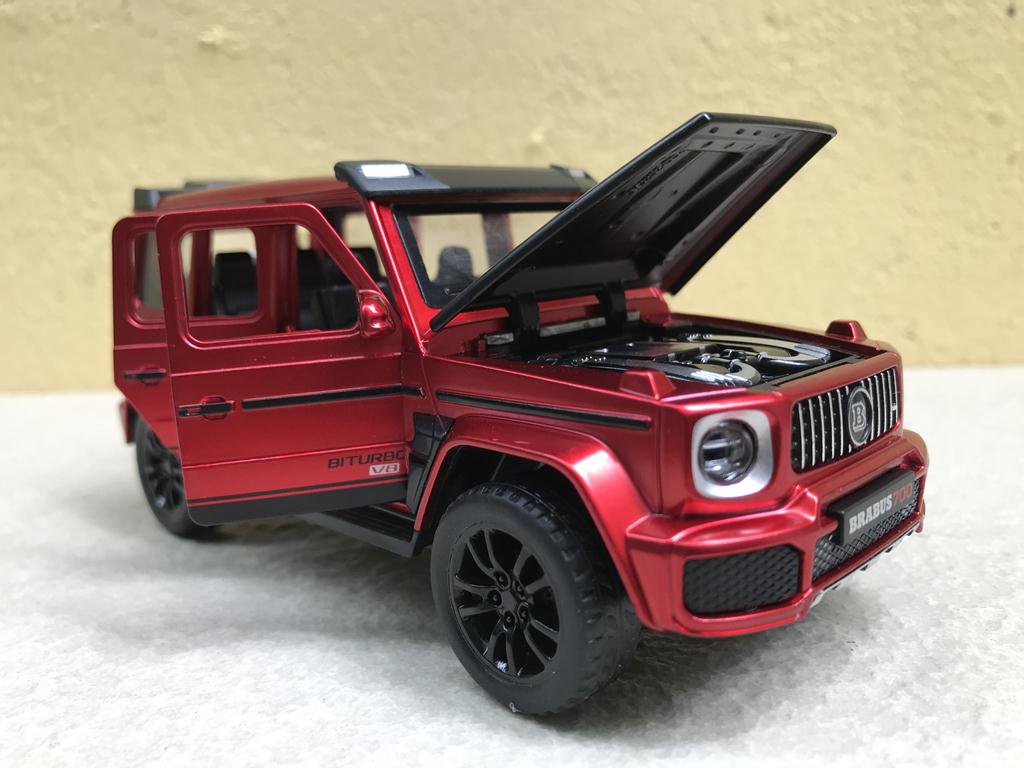 Mô hình xe ô tô Mercedes G700 BRABUS 1:32