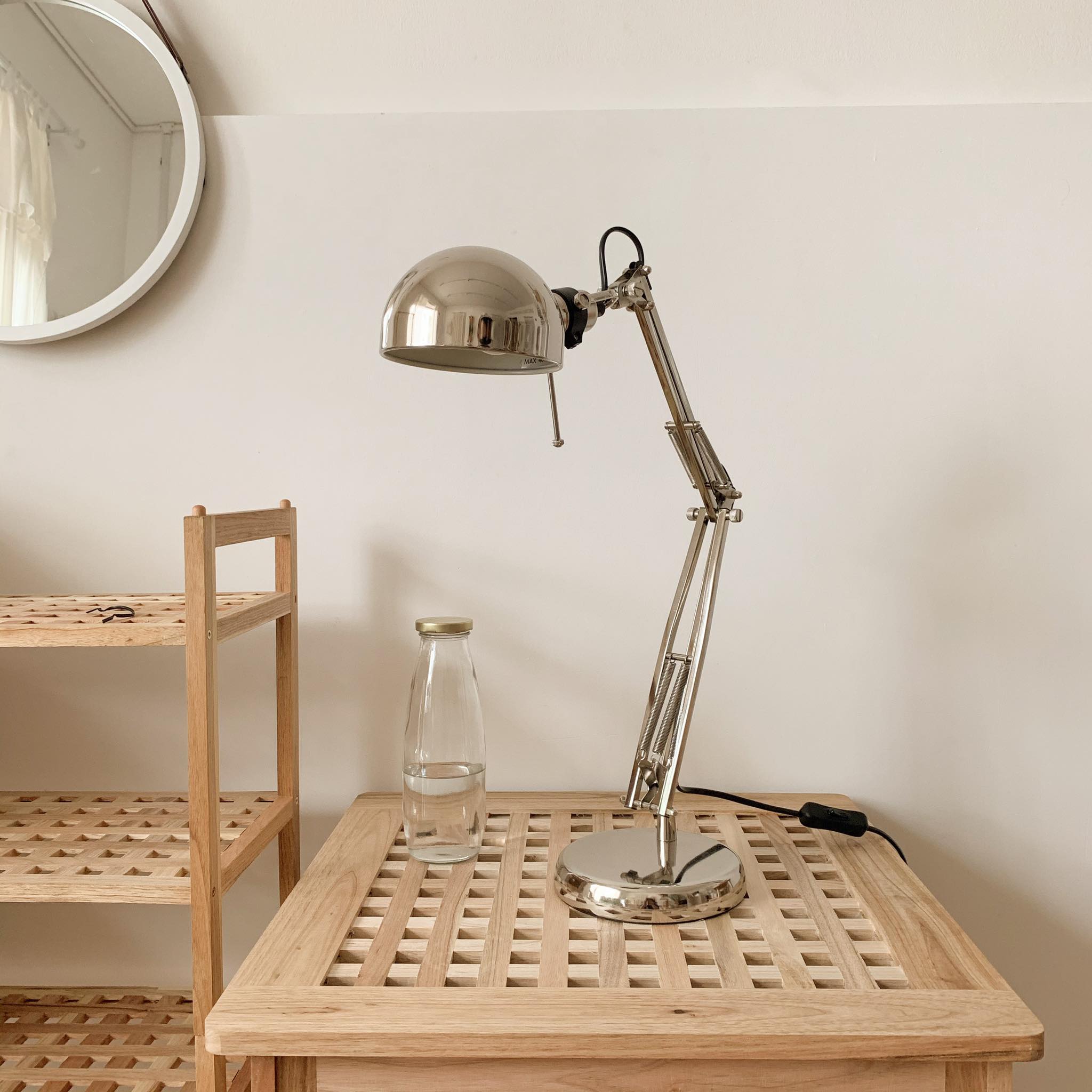 Đèn bàn ikea 01