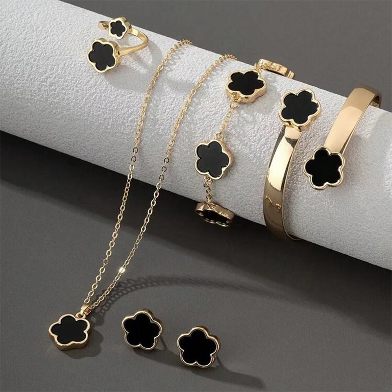 5Pcs/set Simple Versatile Five Leaf Clover Bracelets Ring Necklace ...