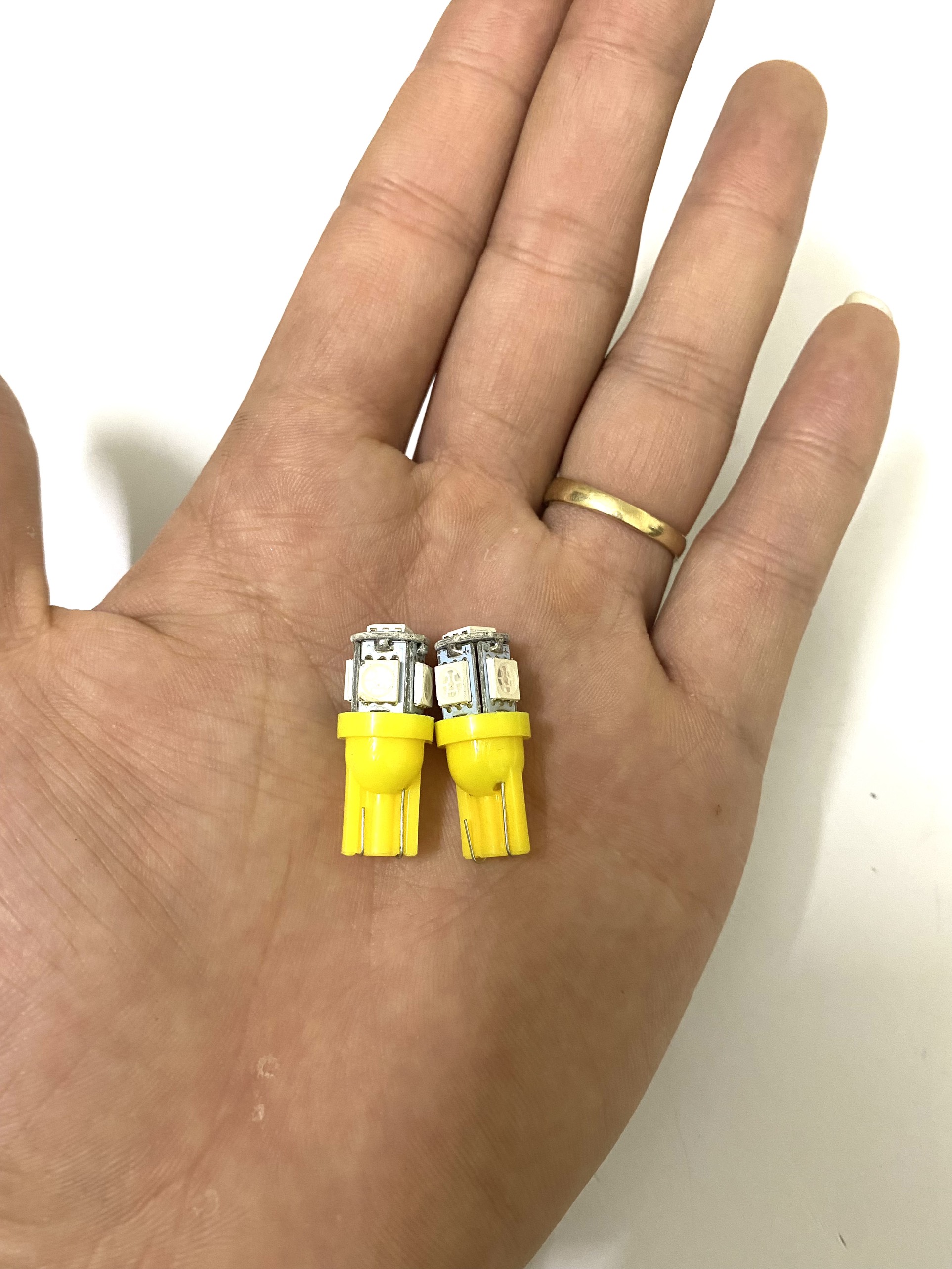 Đèn Led Xi Nhan, Đèn Báo Số, Demi 5 TIM XE MÁY (Giá 1 cái)