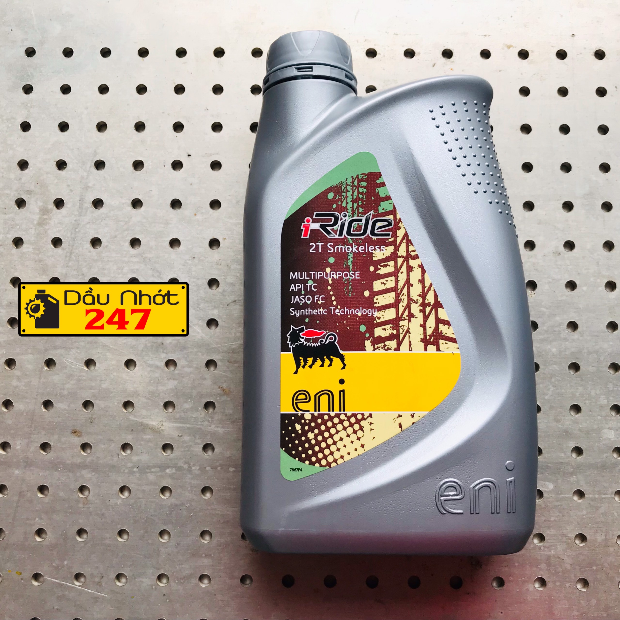 Dầu nhớt 2 thì eni 2t smokeless 1l