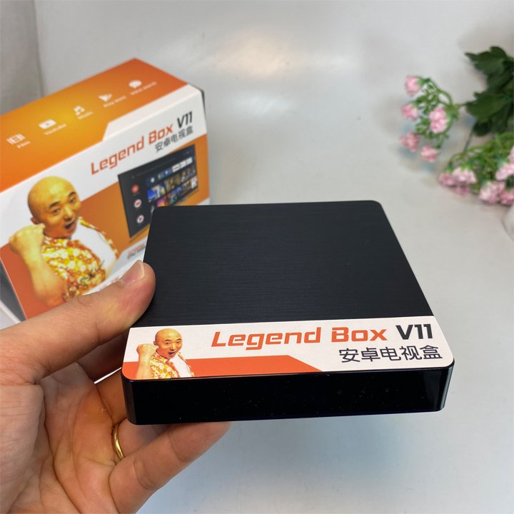Androi TV box NEWBOX N9 RAM 2G tặng kèm chuột quang Simetech biến tivi thường thành smart tivi