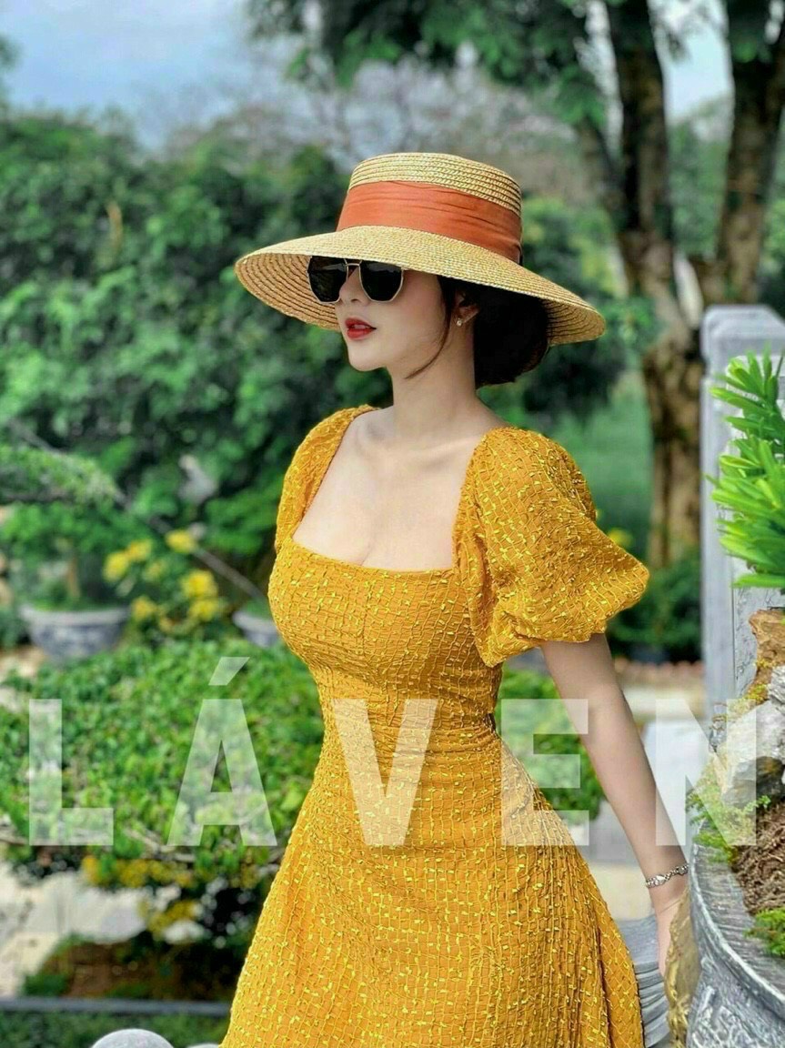 [mẫu mới] đầm maxi cổ vuông tay phồng dáng tiểu thư chất liệu xốp chỉ xịn dày dặn freesize phù hợp đi chơi dã ngoại, đi biển, chụp ảnh, dự tiệc thời trang nữ LANCHI