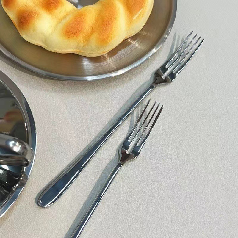 Four%20Tine%20Stainless%20Steel%20Dessert%20Fork%20Table%20Forks%20Silver%20Long%20Handle%20Fruit%20Forks%20Dinner%20Fork%20Kitchen%20Dinnerware%20JINBING%20-%20Image%206