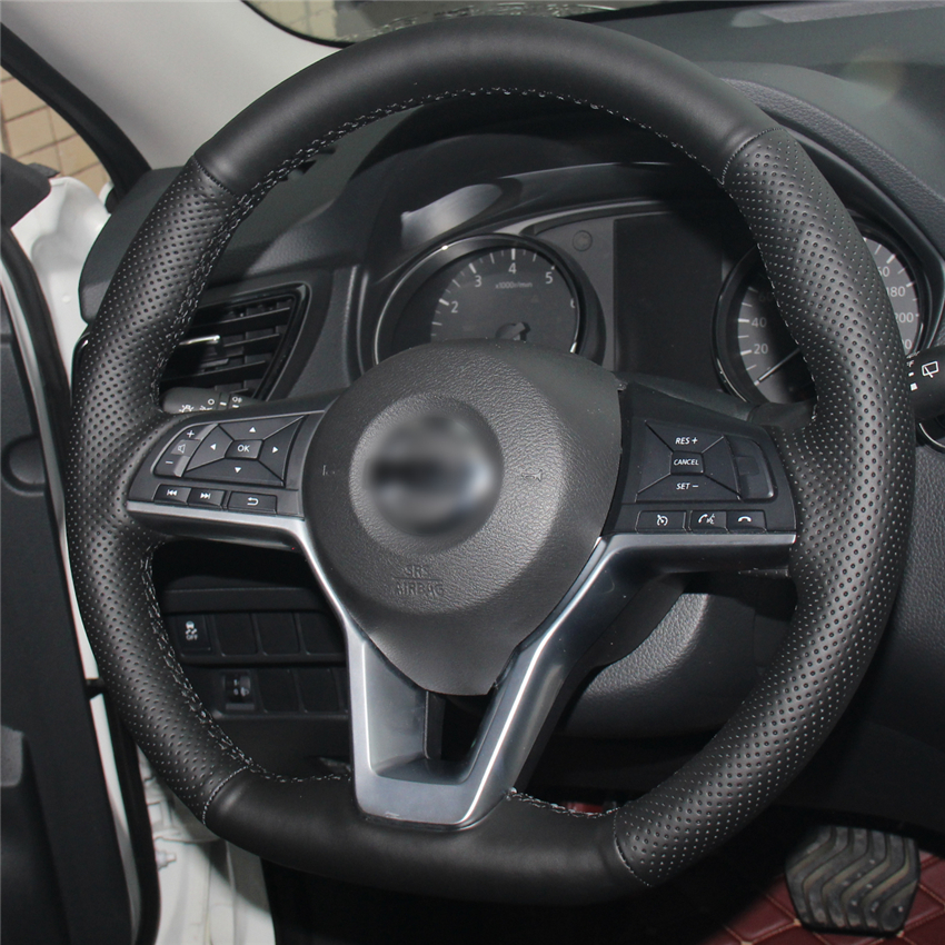 Bọc vô lăng xe Nissan Almera 2022