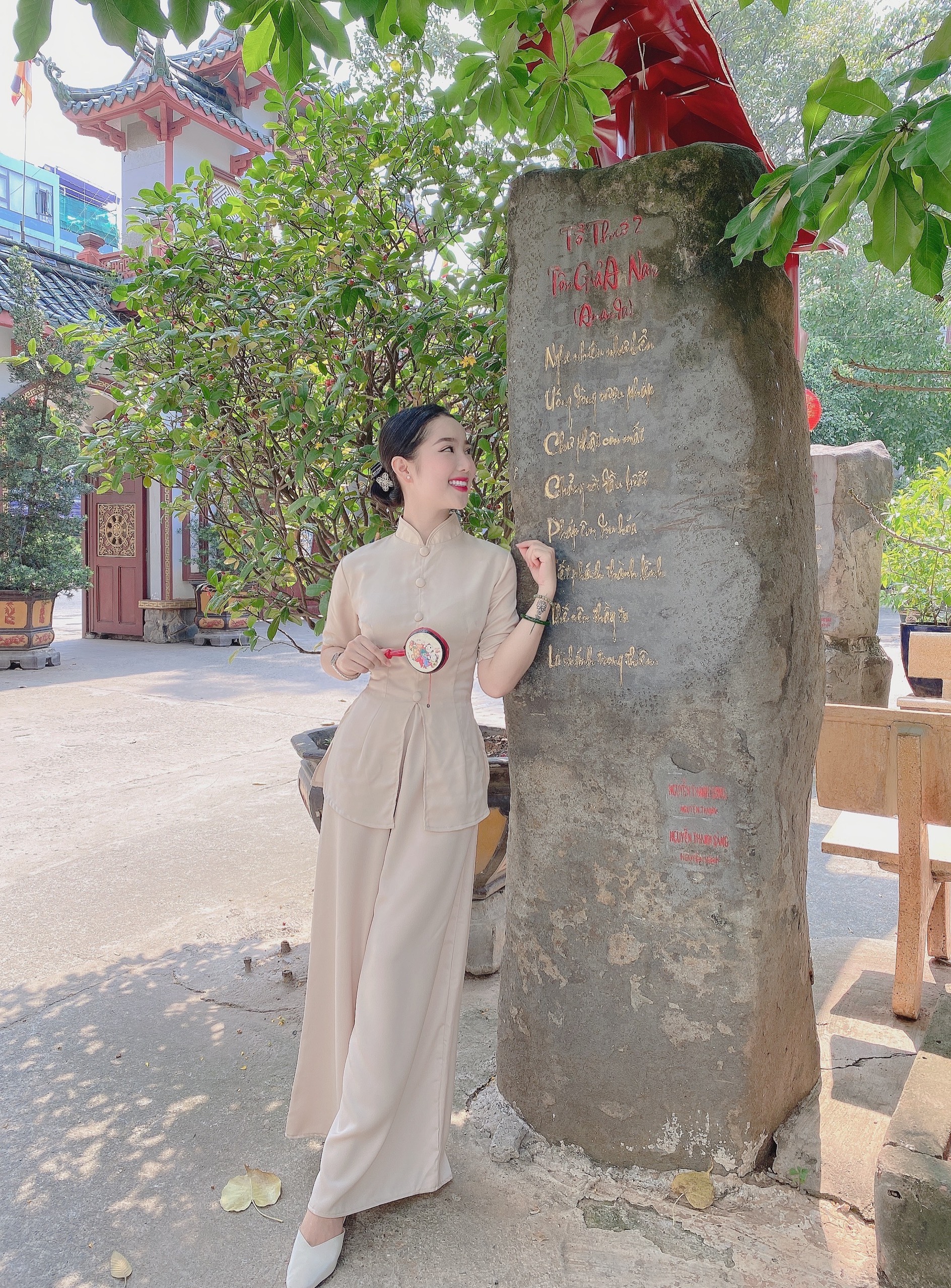 ĐỒ LAM ĐI CHÙA CHẤT LỤA MANGO NÚT BỌC CAO CẤP D23