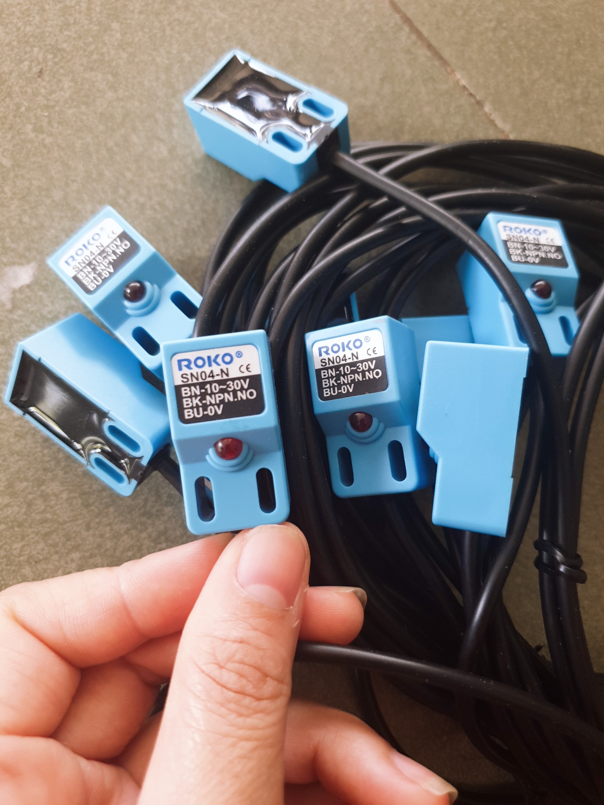 Cảm biến tiệm cận ROKO SN04-N NPN NO