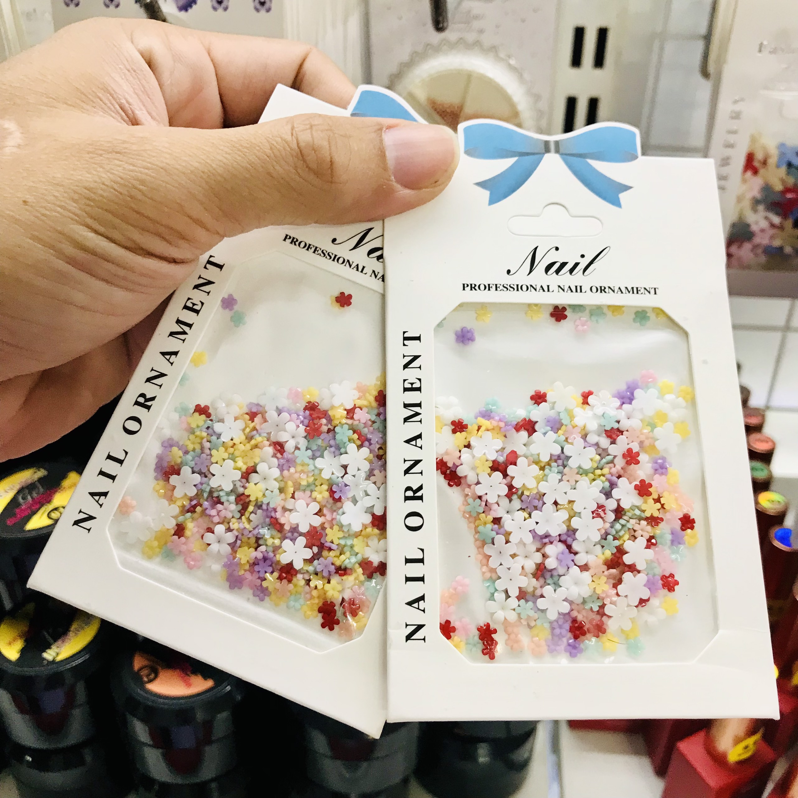 Hoa nhí trang trí Nail,hoa trắng sứ gắn móng Nail - Hoa đủ màu