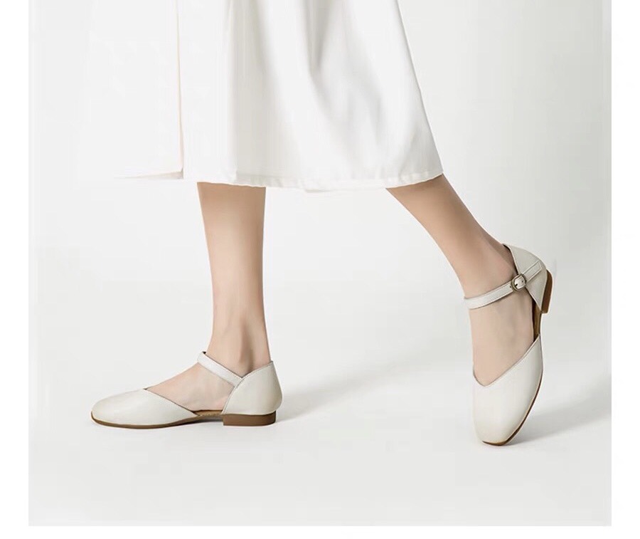 Giày Sandal Nữ 2p Mũi Vuông Dễ Đi E12