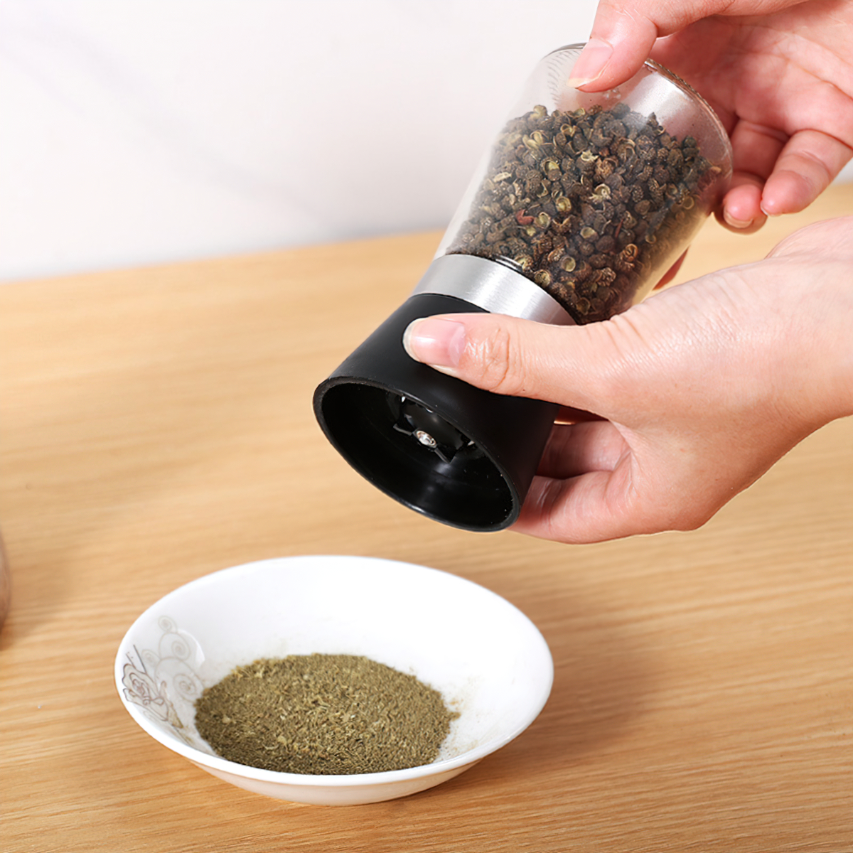 Multi-function dry pepper grinder