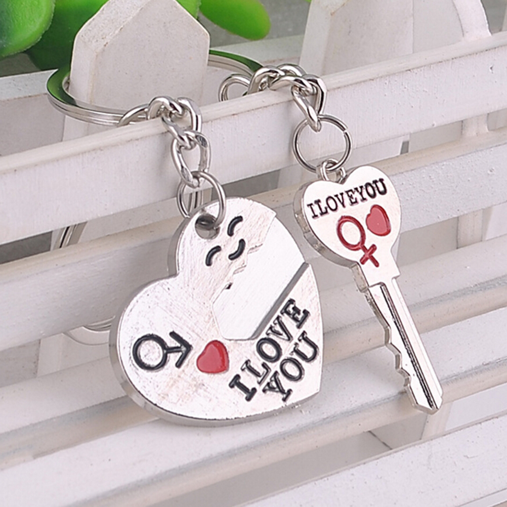 2pcs Fashion Love Heart Key Ring Keyfob Couples Romantic Keychain Lover Gift. 