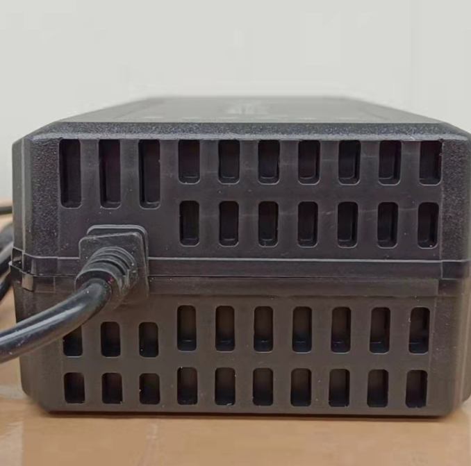 Sạc Xe Đạp Điện 48V20AH Chống Phồng Bình (xe ninja, 133S, Pega, Zomer, Vespa... Xe 4 Bình Ắc Quy)