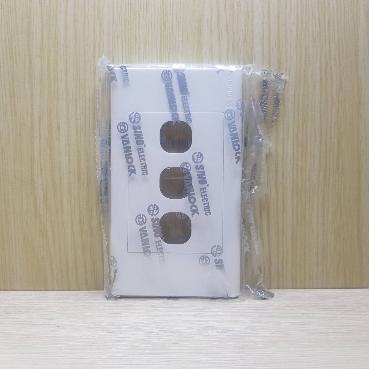 COMBO 10 MẶT CÔNG TẮC SINO - VANLOCK ( 1 CT, 2 CT, 3 CT , 4 CT )