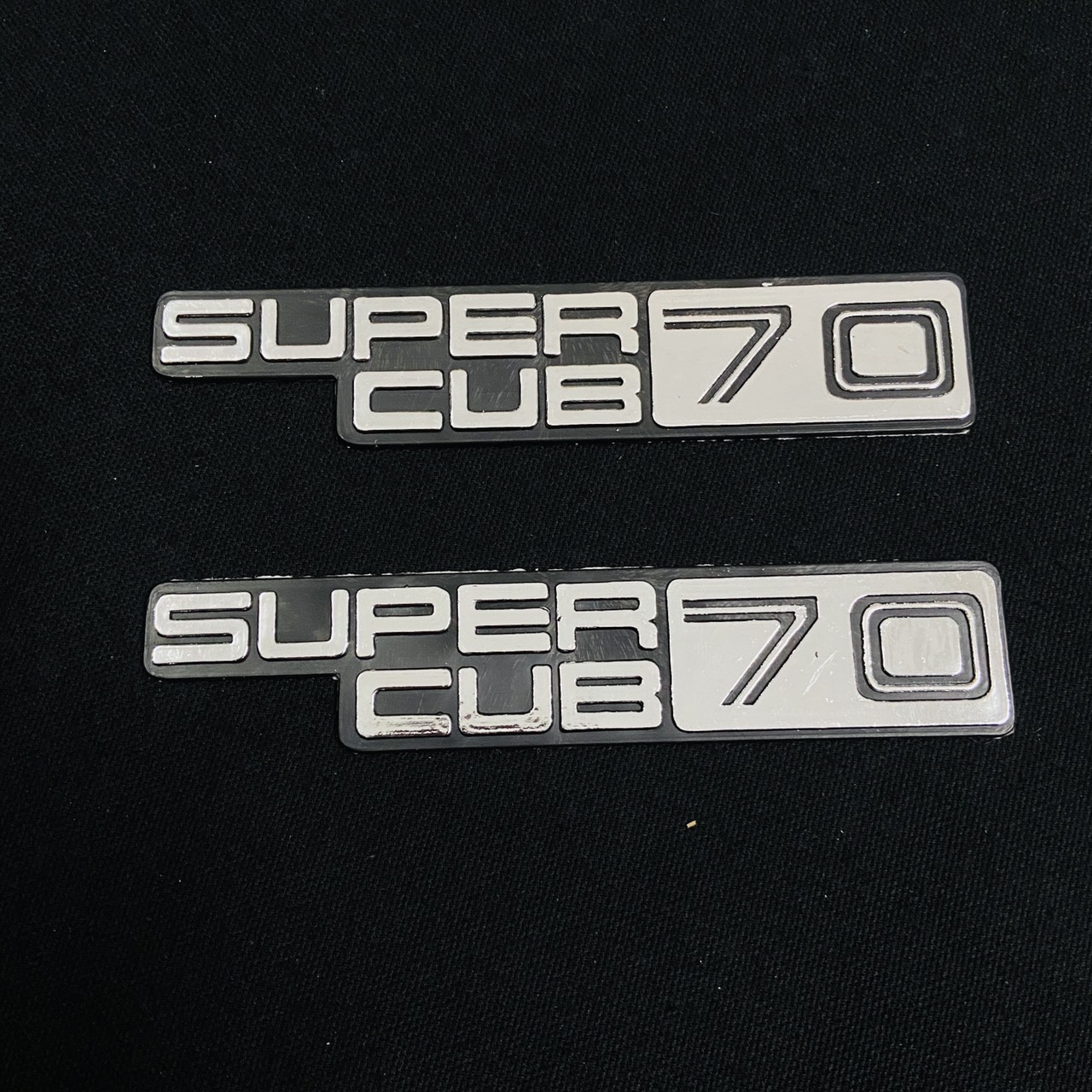 [HCM]BỘ TEM TRANG TRÍ XE SUPER CUB 70 CHỮ NỔI MỘT THỜI LỪNG LẪY (SIÊU XE CUB)