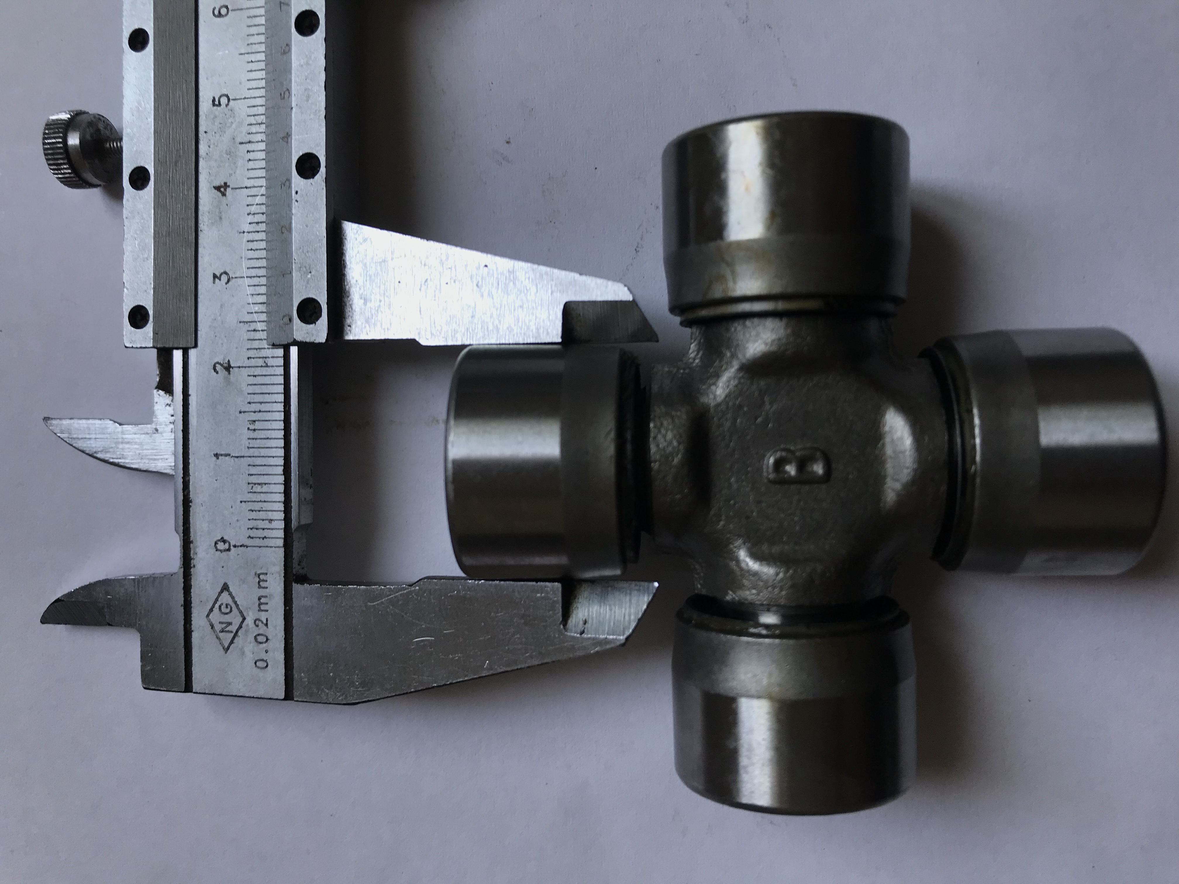 Bi chữ thập đường kính 25 chiều dài 64