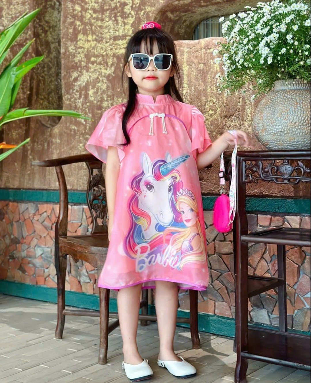 Váy lụa cổ sườn sám in ngựa pony cho bé siêu xinh