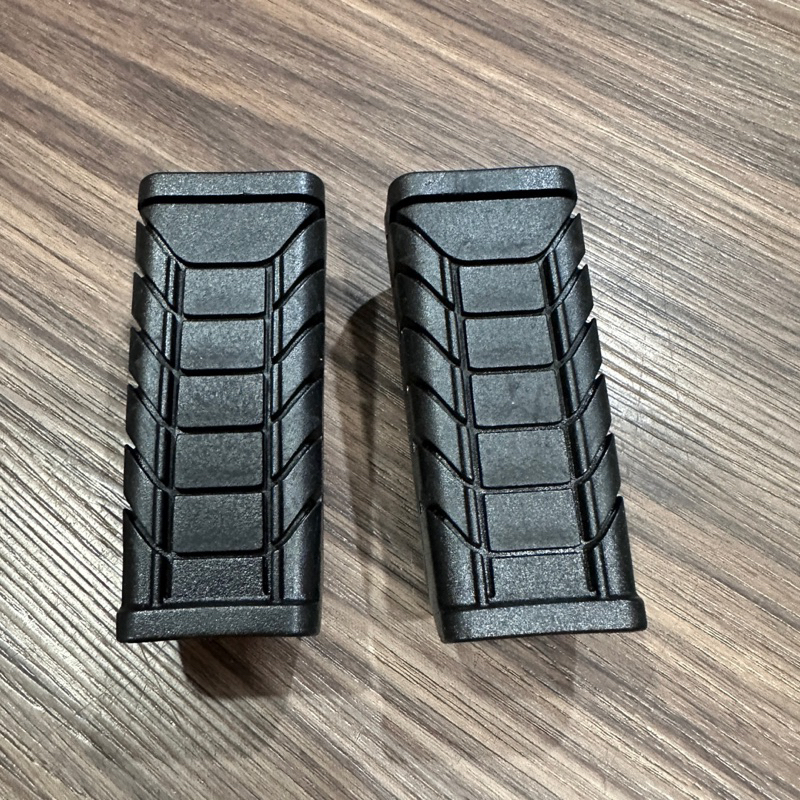 Cao su gác chân trước Kijima - 1 cặp