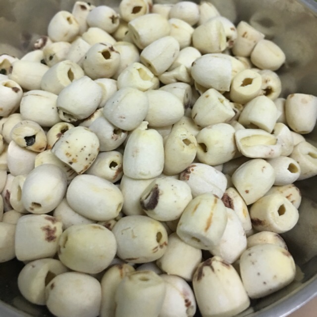 Hạt sen khô miền Bắc thơm bở (0.3kg hút chân không)