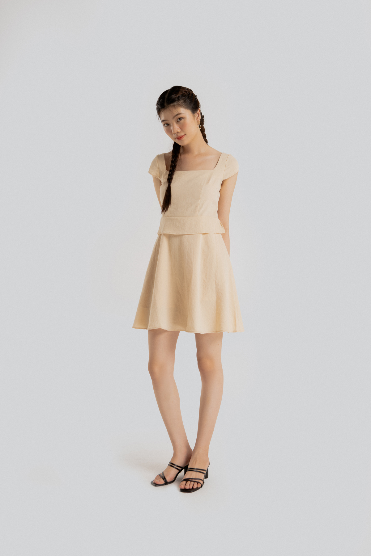 [NHẬP MÃ NOVFALAZSOCIAL02 GIẢM 40K ĐƠN 199K  ] Đầm Maybi xòe linen thun be phối tà kiểu