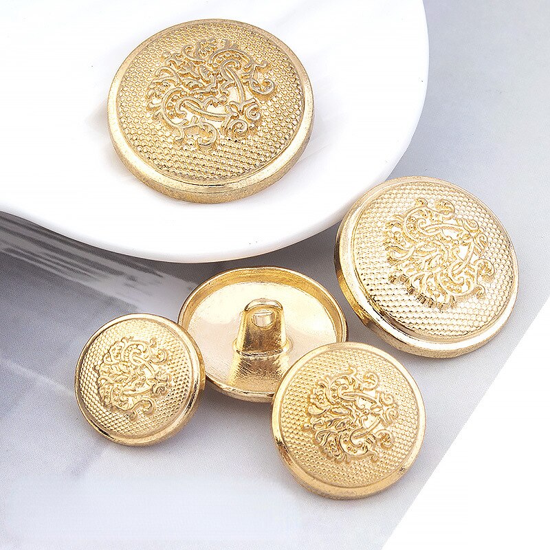 Retro Pearl Gold Metal Button Luxury Rhinestones Coat Buttons for Women DIY  Clothes Suit Sewing Sew On Buttons Accessories : : Home & Kitchen