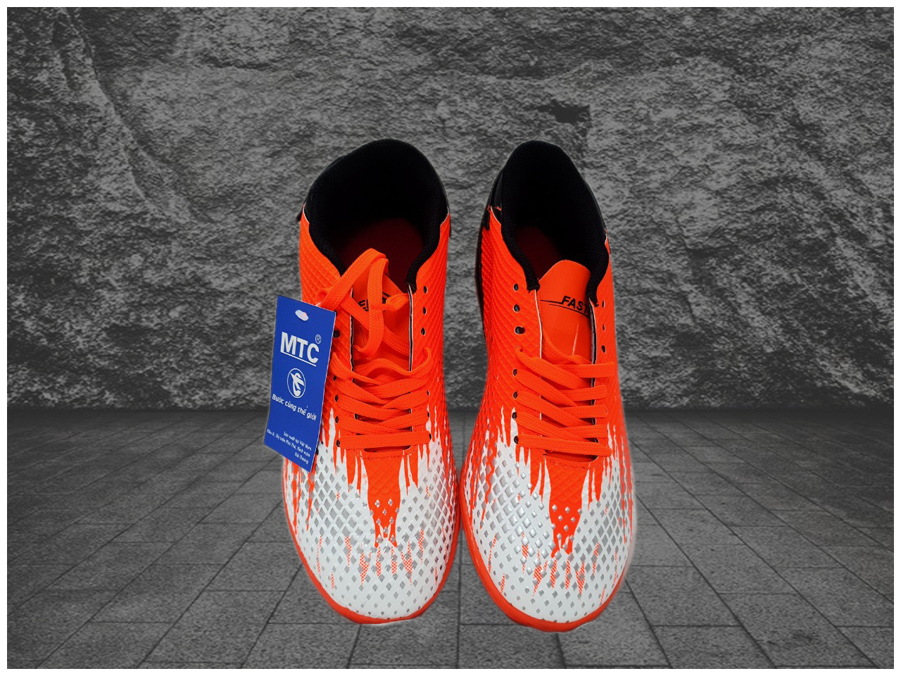 Giày đá bóng MTC predator cao cấp  size 39 đến 45