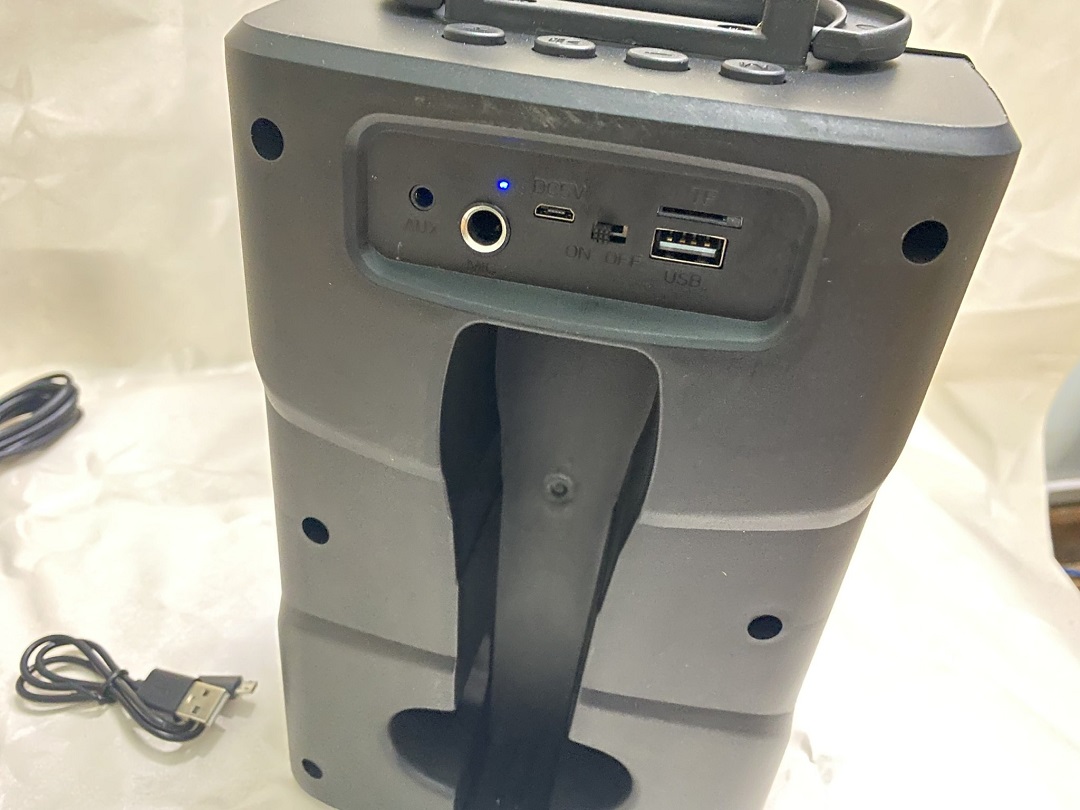 Loa bluetooth Karaoke PTH 403 kèm mic hát