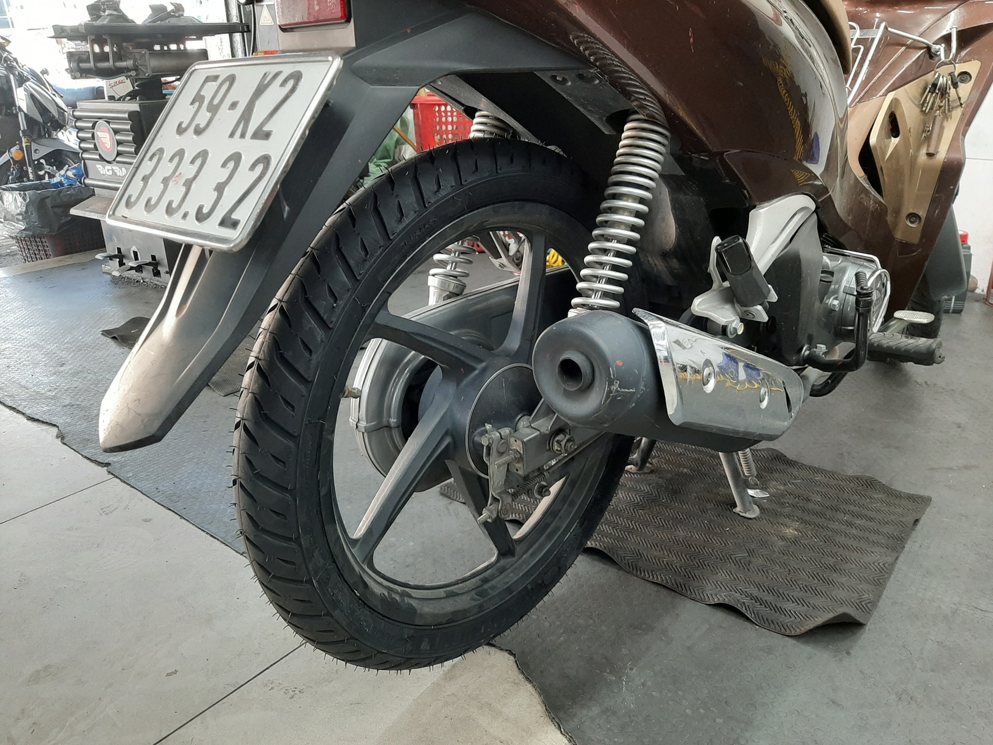 Vỏ Michelin 80/90-17 Pilot Street 2 (220058)