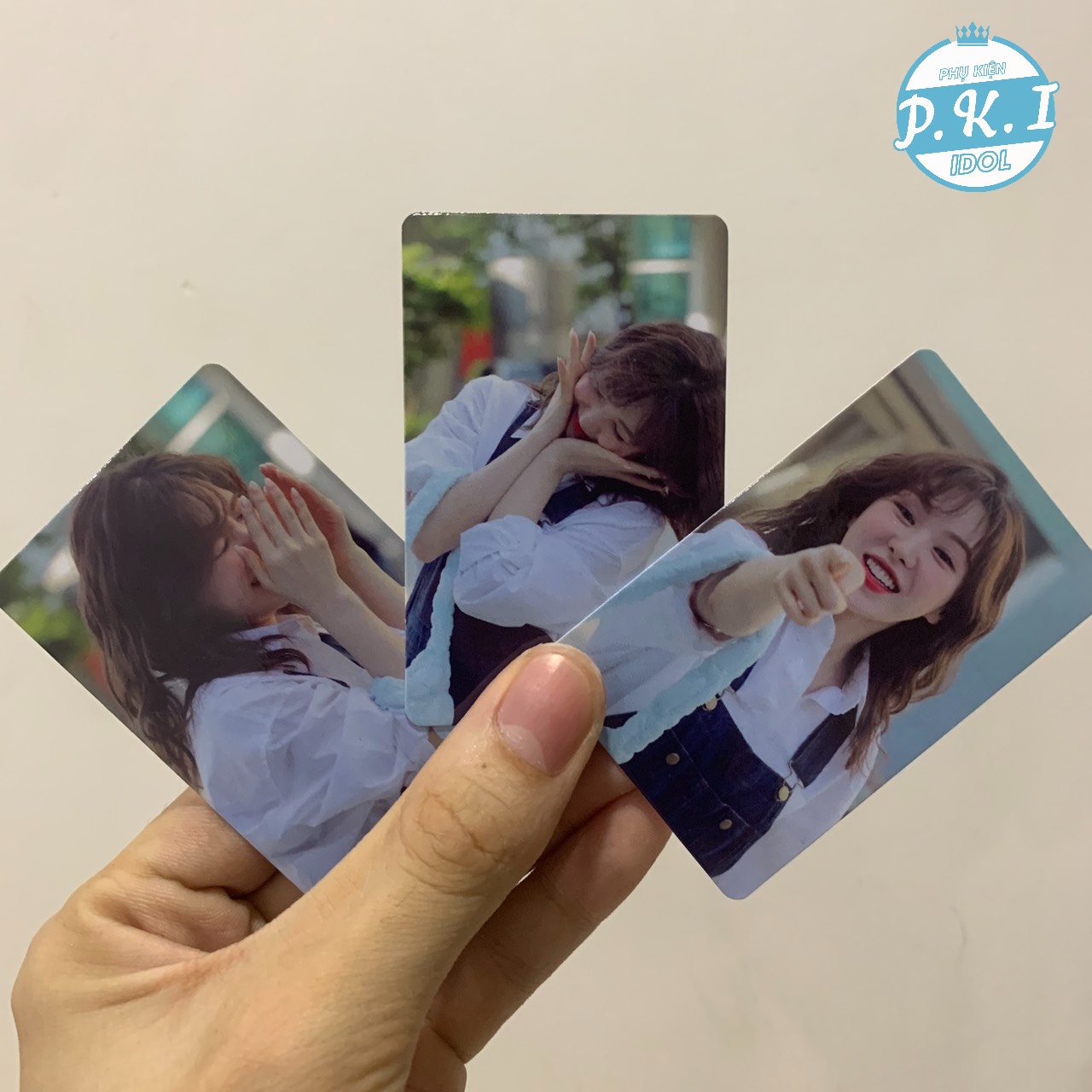Bộ 9 Tấm Card Wendy Cười Tít Mắt Mới Nhất