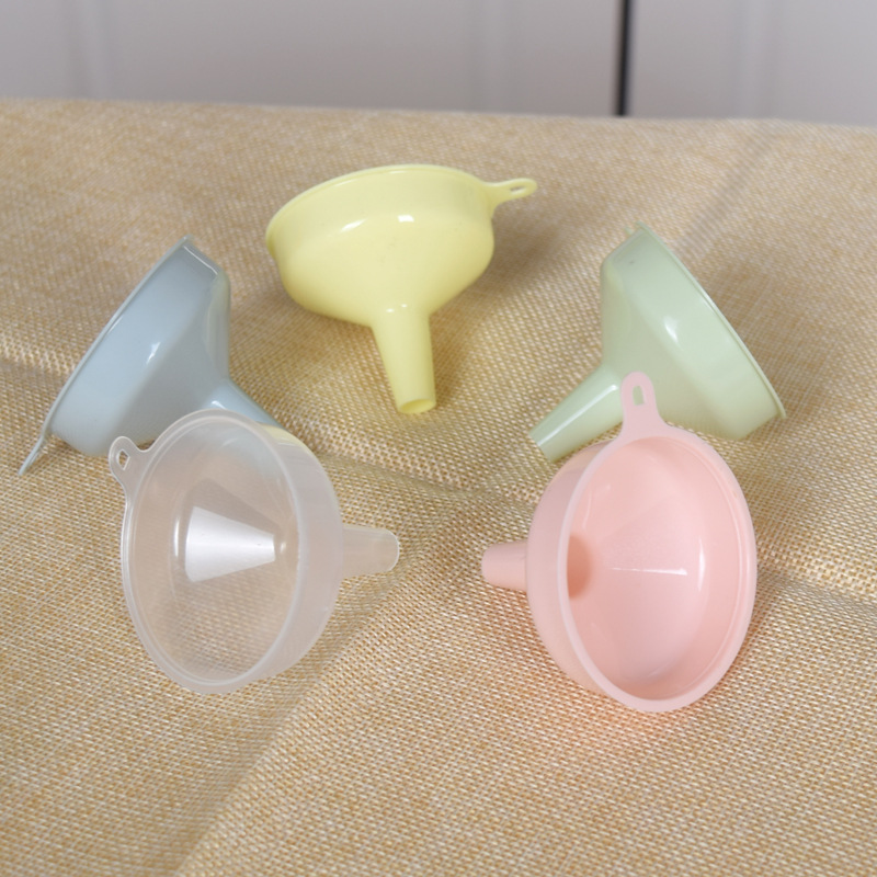Polocat Random Macaron Color Mini Funnel/ Multifunctional Cosmetic Perfume Liquid Oil Funnel/ Liquid Transfer Dispensing Filling Tool