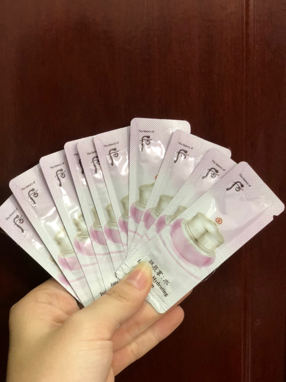 Combo 10 gói kem Whoo dưỡng ẩm cấp nước