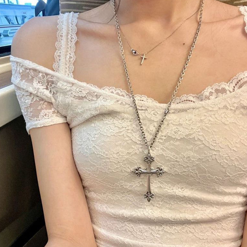 Vintage%20Gothic%20Carved%20Cross%20Pendant%20Necklace%20Versatile%20Long%20Sweater%20Chains%20Gifts%20ZEUS%20-%20Image%205
