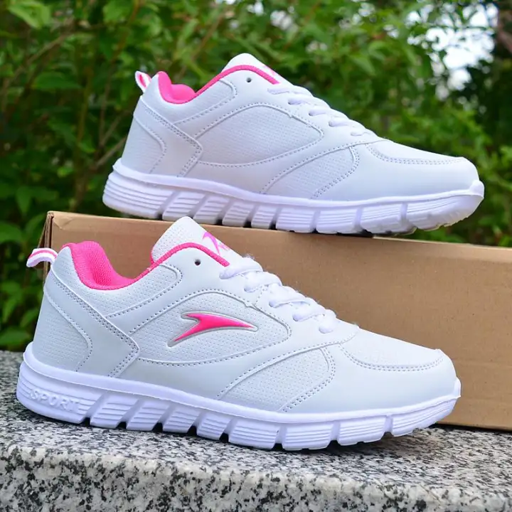 soft sole sports shoes